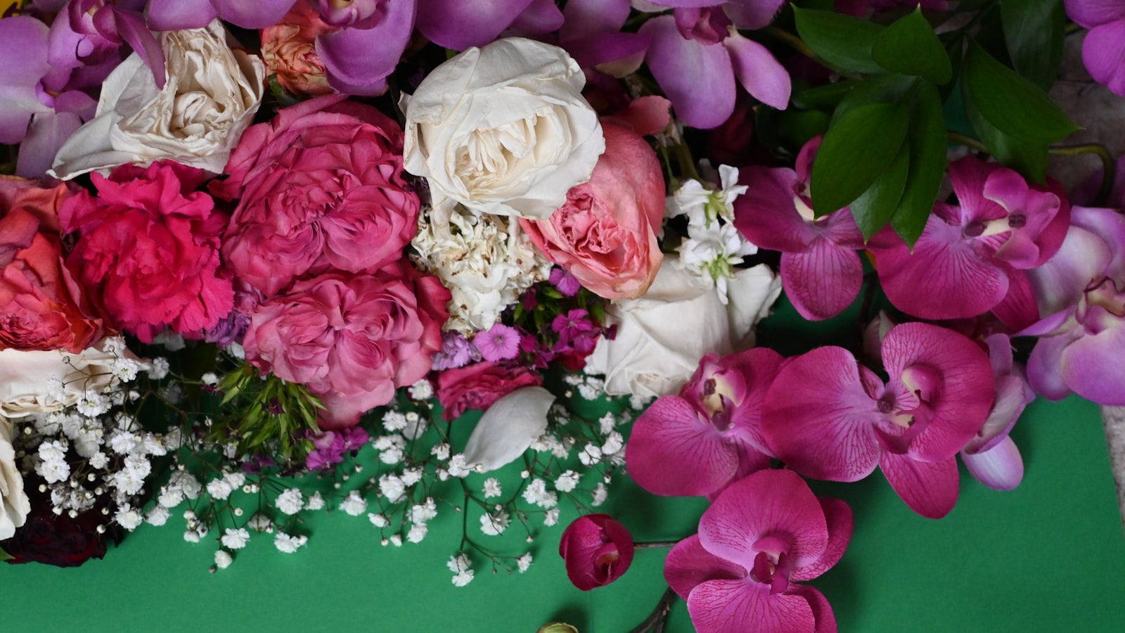 Mothers Day flower and gift arrangement